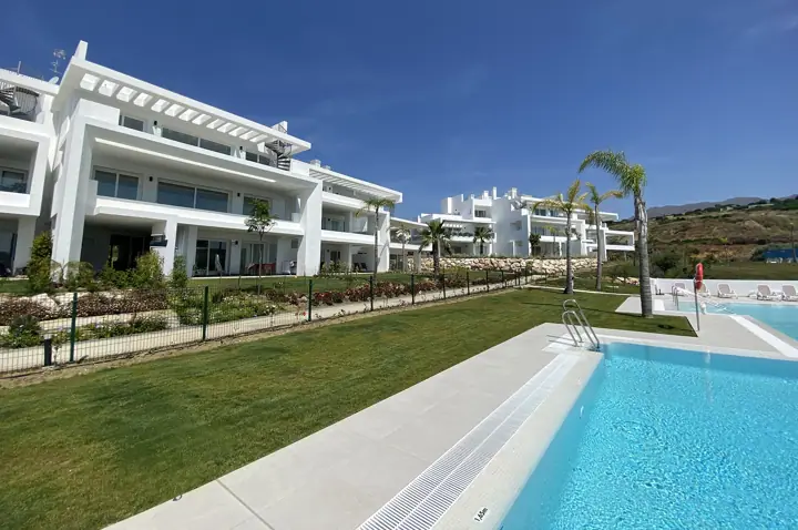 Alcazaba Lagoon IV en Casares: foto 3 de 16